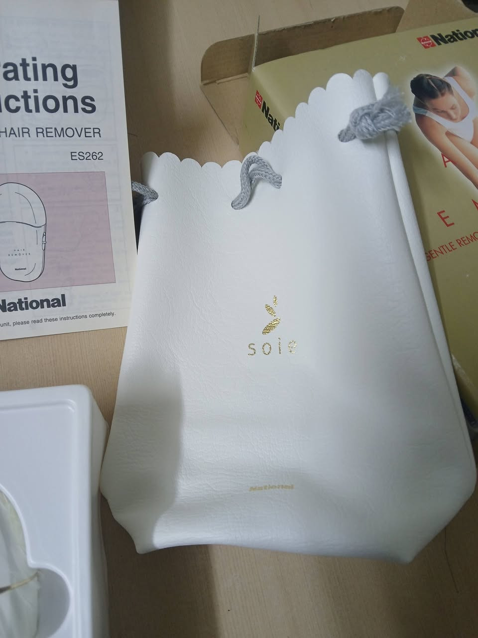 ماكنة حلاقة نسائي ماركة ناشنال السعر 25 الف للاستفسار التواصل ع الخاص او الاتصال بالرقم ***********
