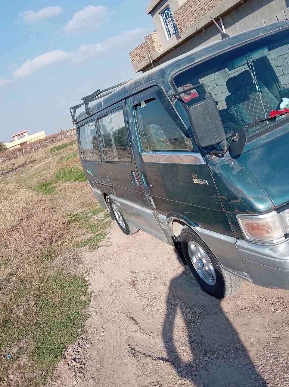 سيارة موديل 95 محرك بي تنقيص حداديه فول السعر 43وبيه مجال؟ مكلف بالنشر رقم صاحب السيارة ***********
