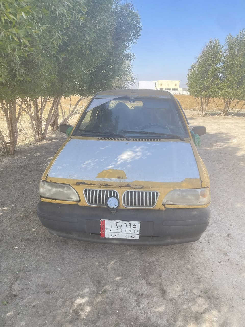 سلام عليكم سايبه 2012رقم بصره  كامله مكمله تبريد شغال محرك سيفه بيه بس الخياسات كما موضح بصوره تخم تاير سعره 16وبيه مجال //مكان بابل شوملي//***********
