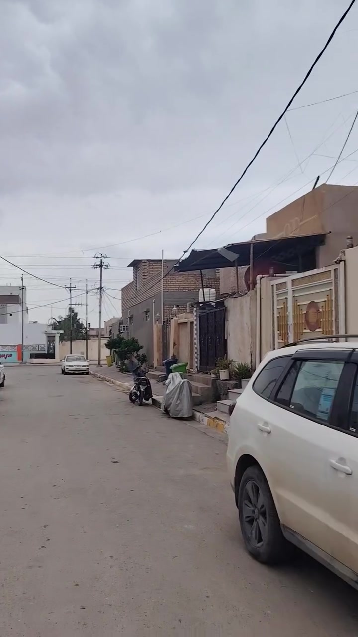 السلام عليكم يعلن مكتب الكوخ للعقار عن بيع مشتمل طابو صرف حي العسكري باقي التفاصيل داخل الفيديو
المساحه 100م
الواجها 5م
النزال 20 م
السعر 82 قابل للتفاوض للإستفسار مراجعة مكتب الكوخ او الاتصال على الأرقام التاليه
***********
***********
