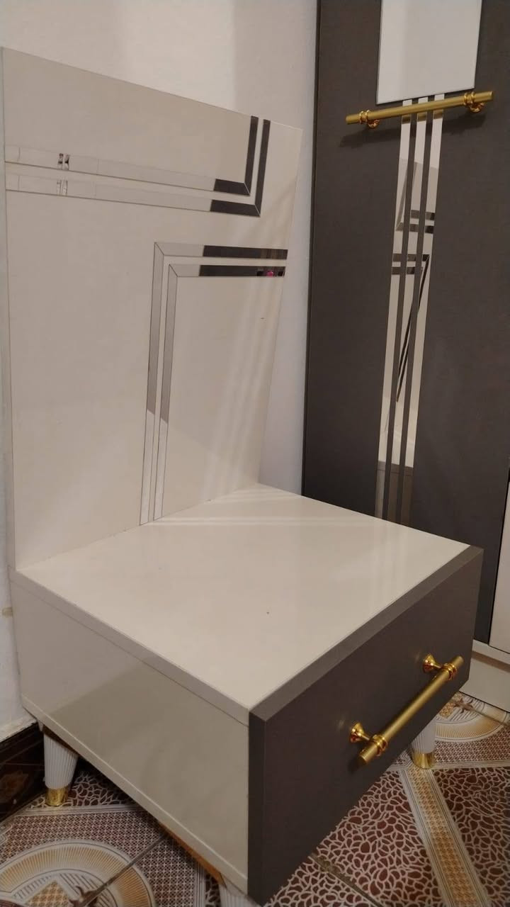 للبيع غرفه تركيه نظيفه كلش مع فرشه السعر 400الف النجف, العراق


**إذا كنت صاحب هذا الإعلان وتريد حذفه لأي سبب، رجاءا أرسل رسالة إلى الدعم الفني**