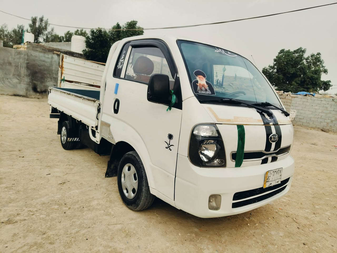 يا الله سلام عليكم سيارة للبيع كيه بنكو حمل موديل 2017
رقم بصره تحويل مباشر سنويه مجدده لل 2029 مشروع وطني 
سيارة جاهزة مكفوله من صبغ مكينة 2700 جديده 
مكينة وكير واكسن مكفولات شرط حداديه جديده تخم تايرات جدد 
كهربائية من طول للطول شغاله مكفوله كفاله عامه من الضربة والخياس والصبق بلاد العنوان ذي قار سعر 107 ورقات وبيه مجال 
*********** اكثر ستفسار تصل مكلف بلنشر 
***********
