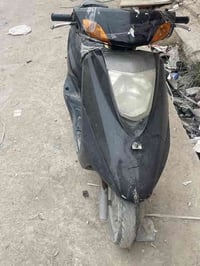 دراجه بريس للبيع نضيفه مجفته مره وحده 350 للشراي يتصل 07808266823