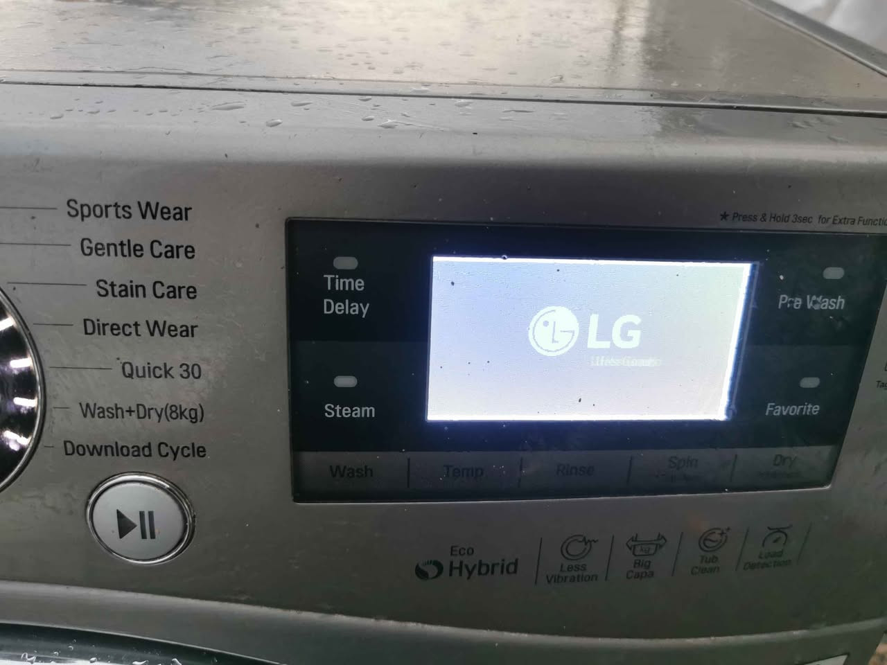 غه ساله ي LG كوري اسلي شركه ي خوشناو 12 كيلو نيزامي هايبريد تواناي وشككردنه وه ي 100٪100ي هه يه جله كان ريك ده تواني له به ر بكه ي به شه رت بي عه يبه وايفايه هه مو واسه فاتيكي تيدايه نرخي 200 هه زار شوين حاجياوا *********** رانية, السليمانية
