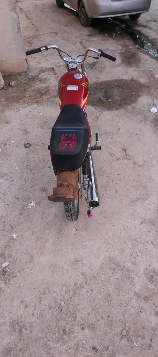 السلام عليكم
من رخصة الأدمن 
دراجه رابيدو ٢٠٢٦صار أسبوع مطبكها 
سعر خاص أو الاتصال ***********
