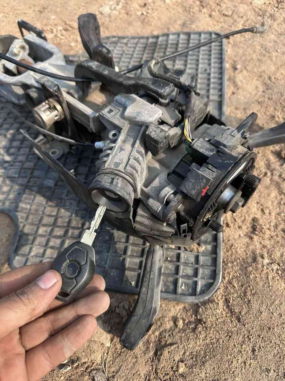 كامل.   سويج جوزه يدات شريط.    شرط حاويه. بالكارتون.  خفاش بصره  ابو صخير. ***********
