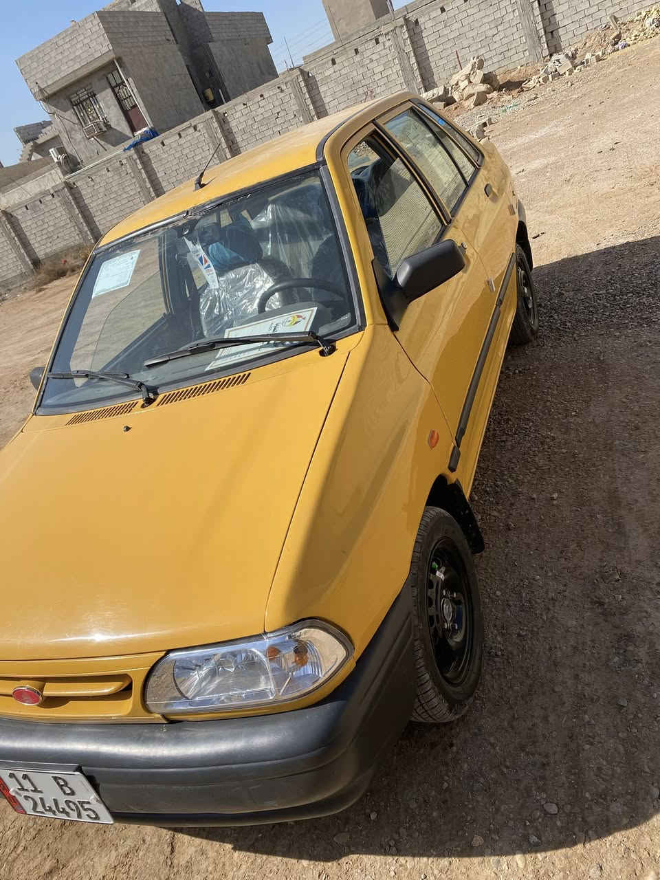 سايبه موديل 11 نضيفه كير ومحرك مكفول شاشه وكامره شادله غرامات مصفره هزه جديده خياسات مابيه فقط هلالات مسويهن فقط وبنيد صابغه بسبب جارد وجاملغ امبدل السعر ٣٤وبيها مجال شي بسيط مكاني بغداد ***********
