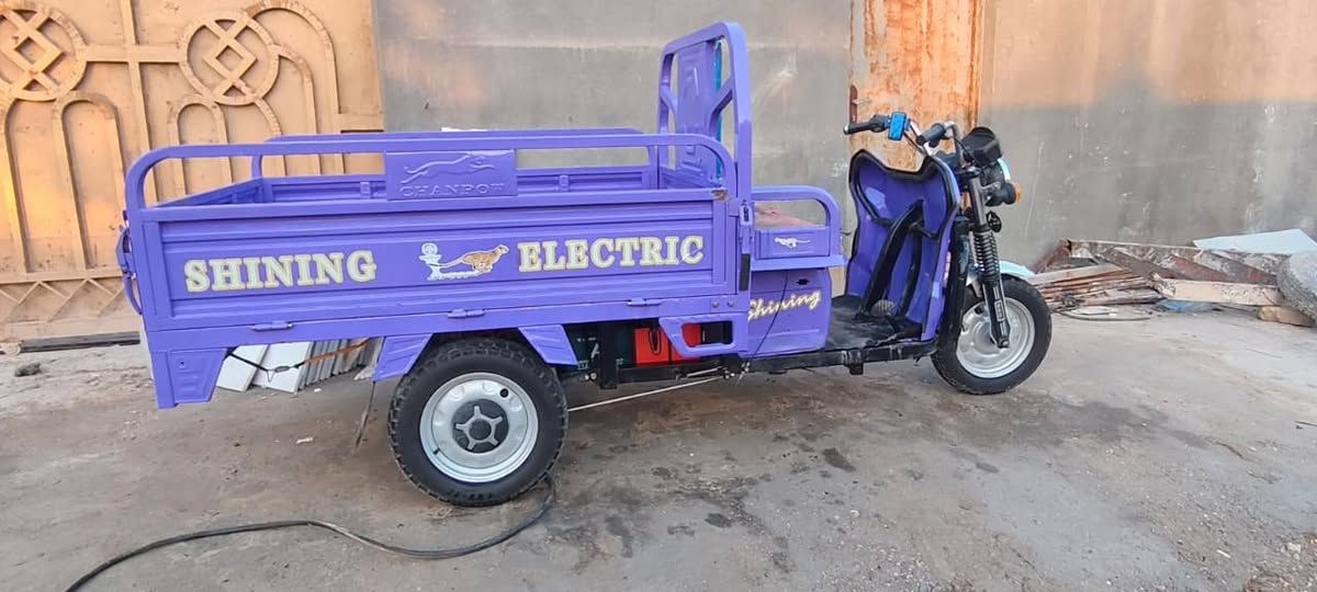 ستوته شحن للبيع ٥بطاريه مكانها يم سيد اسماعيل *********** رقم صاحب الستوته مكلف بلنشر السعر١٣٠٠
