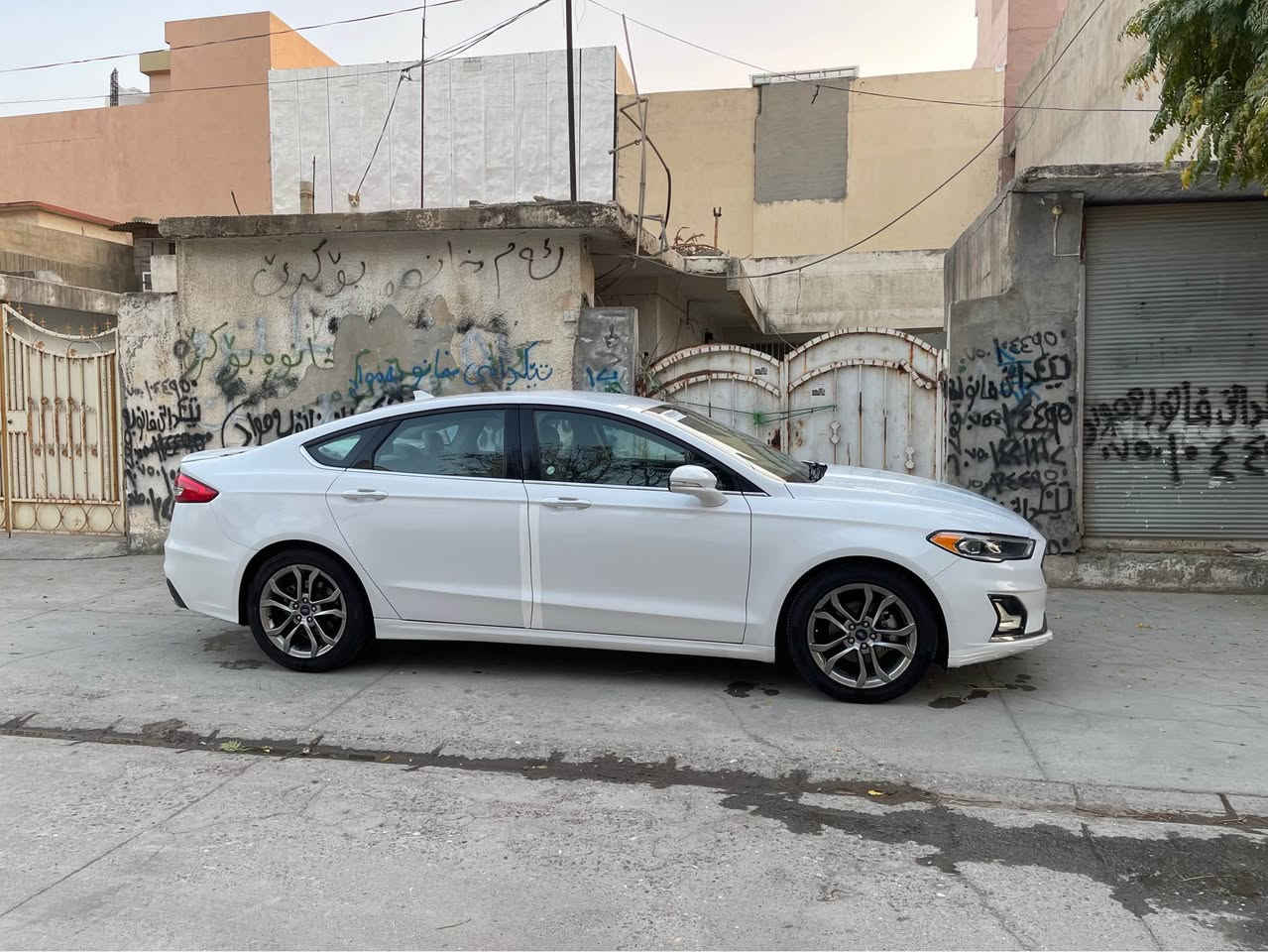 ford fusion ٢٠٢٠
١٥ تۆڕبۆ
مواسەفاتsel
کوشن هیتەر وجڵدو خەزن وناو زەرد
شەغال
راداری٣٦٠هەرچوارلا
خەتی جادە ئۆتۆستۆپ 
 تعدیل سورعە
کامل گاعیکراوە
بۆیاغ نیوچەمەلاغی دواوە لای سەیاق
دوو پارچە بەبیلاد گۆڕاوەڕەنگی خۆی
پێشکەپس پشتکەپس بەس ئارباگی یەک شانی تەقیوە
٦٢هەزار مایل ڕۆشتوە
بەناوی خۆمە تازە سەنەوی ڕەقمم نوێ کردۆتەوە 
SFA6P0CD5LR196290 ڕەقەم شاسی
هەتا٢٠٣١
گێڕو مەکینە بەشەرت نەکراوەتەوە
رۆنوشیتی هەمووی تازە گۆراوە
٢٥٠ مەسرەفی تێدابوو گەڵاێک بشکێنە
سعری ١٢٦
***********
‎شوێن ڕانیە رانية, السليمانية
