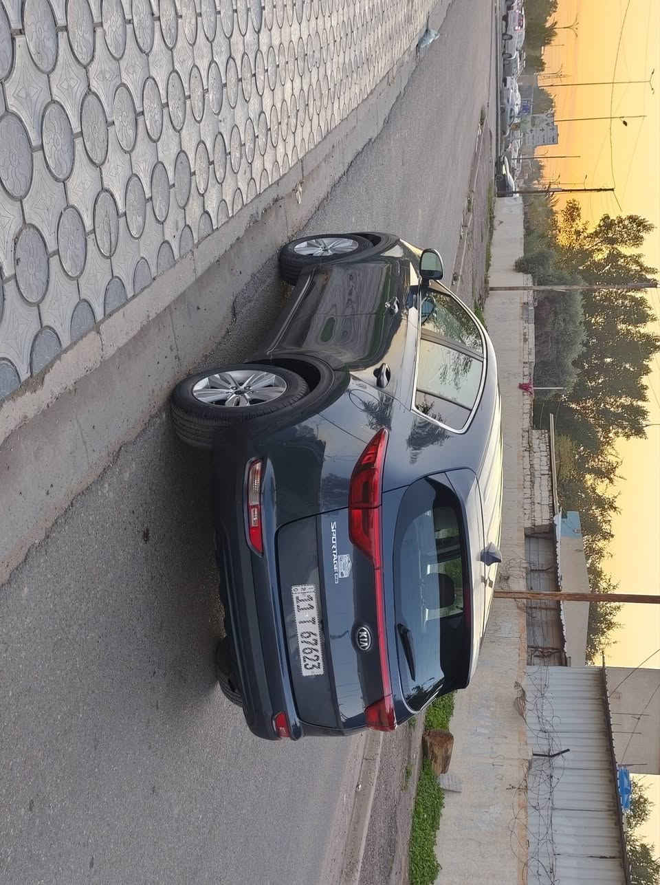 سبورتج 2018 أمريكي 
محرك 2400 GDI 
ماشية 80 mil 
سيارة داخلة كلين 
بيهه صبغ هنأ بالعراق 
رافق  صور سونار
الكير والمحرك مكفولة 
بلوجكترات أمامية 
صدر امامي وخلفي 
دبلات كله جديد 
تبريد قطعتين ثلج 
شاش كبيرة 
كاميرة خلفية 
شاشة عطلات
مانع انزلاق
بريك ABS
تحكم بالسرعة
تحكمات ستيرن 
رقم بغداد دولي هزة جديدة
سنوية بسمي تحويل مباشر 
مكانها بغداد حي العامل 
السعر 133$ 
***********
