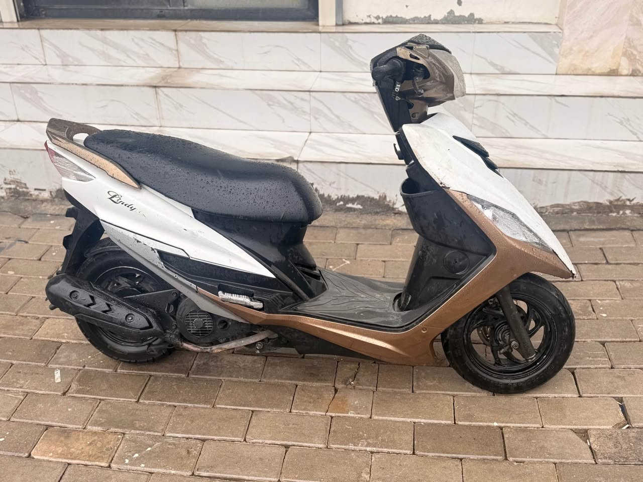 سلام عليكم هاوجي رص مكينه نضيفه كلشي شغال بي نضافه كدامك اوراق بي بس مدري وينهم. السعر 550 وبي مجال مكان الومادي حي بكر *********** الرمادي, الأنبار
