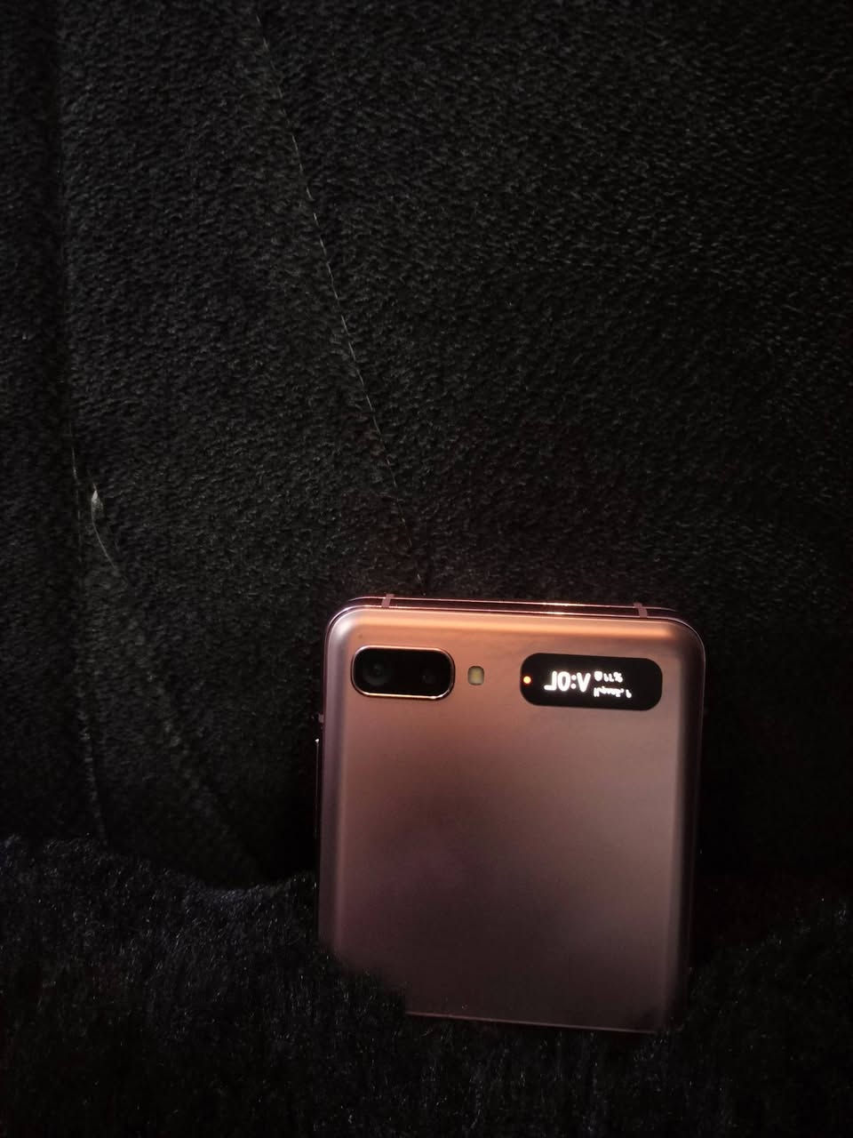 السلام عليكم سامسونك G5 جهاز مميز كلش ذاكره 256 تك سيمكارت الجهاز كله نورمار كله شغال كامرته تجنن كلش حلوه شاصي كلش نضيف السعر 300الف وبي مجال حك جيتك مكاني موصل ***********واتساب
