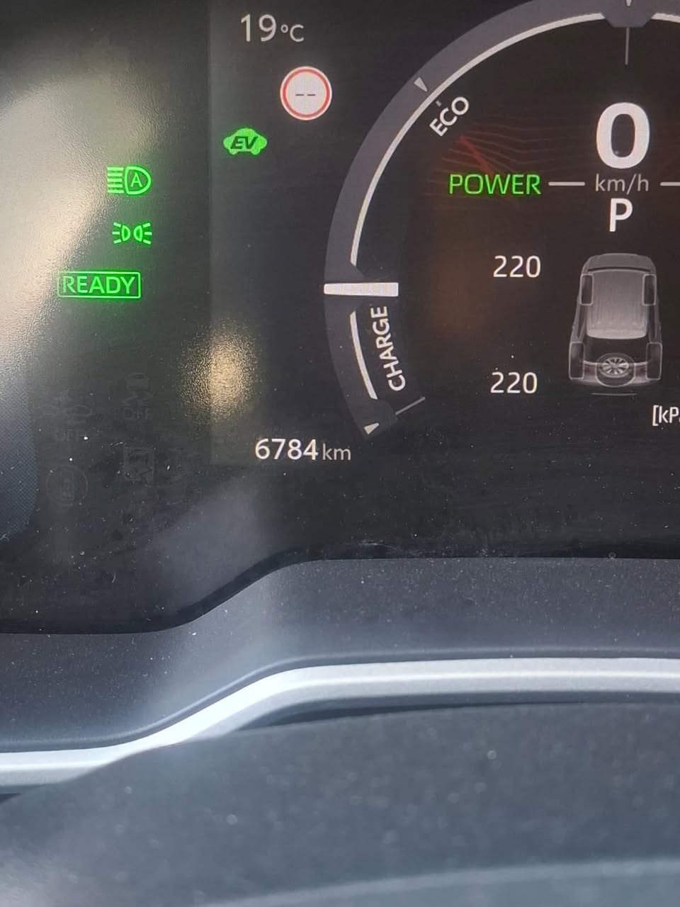 السلام عليكم
النوع : تويوتا كورولا فوتلندر  HEV S ( ) 
الموديل : 2025
عداد المسافه : 6 الف  ( زيرو )
الرقم : بغداد 
السياره كفاله عامه ( زيرو السياره ) 
المواصفات : 
* بصمه + بصمة ابواب 
* فتحه 
* كشنات جلد 
* كراسي كهرباء 
* تبريد قطعتين 
* لد امامي + 5 عدسات 
* اشاير بلمري 
* شاشه + كاميره + كاربلي 
* اتو هولد 
العنوان : بغداد  
كفالة عامة عدة طختين صغار اثر بايسكل مال طفل 
مكلف بلنشر ❤️
***********
