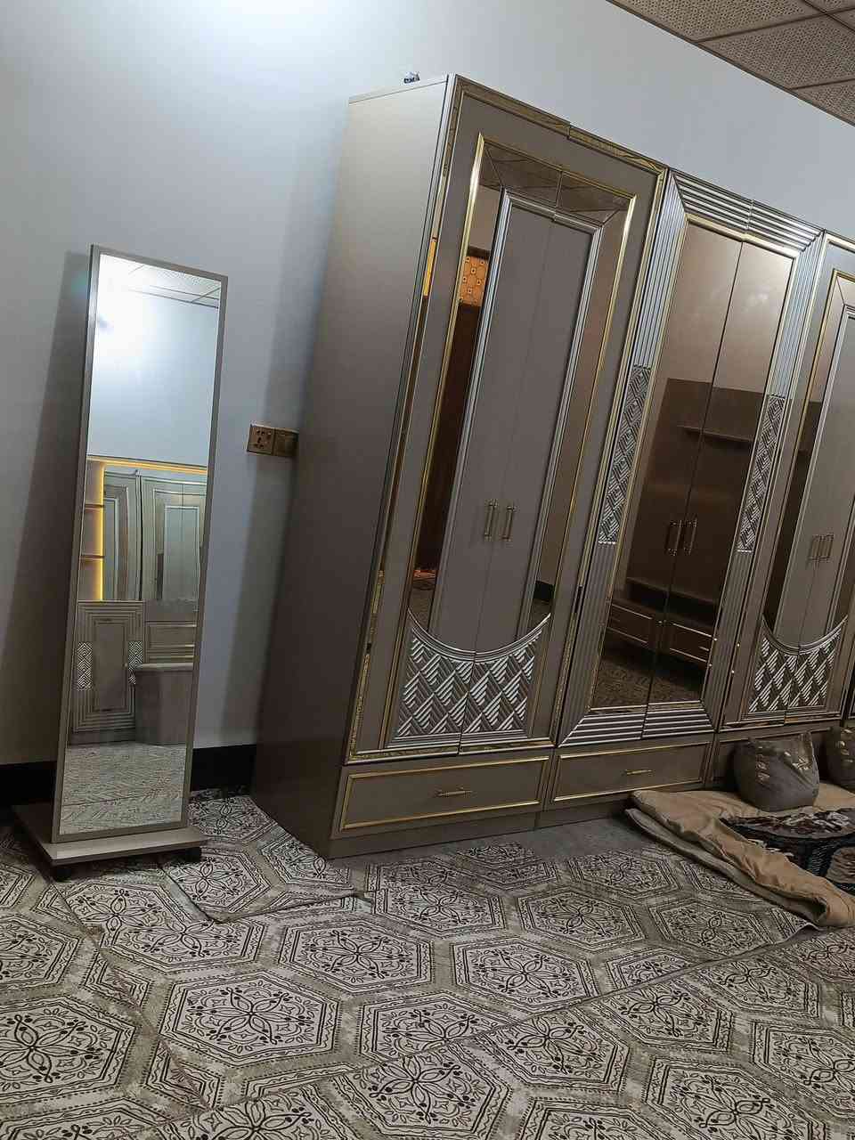 السلام عليكم غرفه تركيه درجه اولى ١٠ قطع برغي وجوي حديد ضهر ابلوك للاستفسار مراسله الصفحه


**إذا كنت صاحب هذا الإعلان وتريد حذفه لأي سبب، رجاءا أرسل رسالة إلى الدعم الفني**