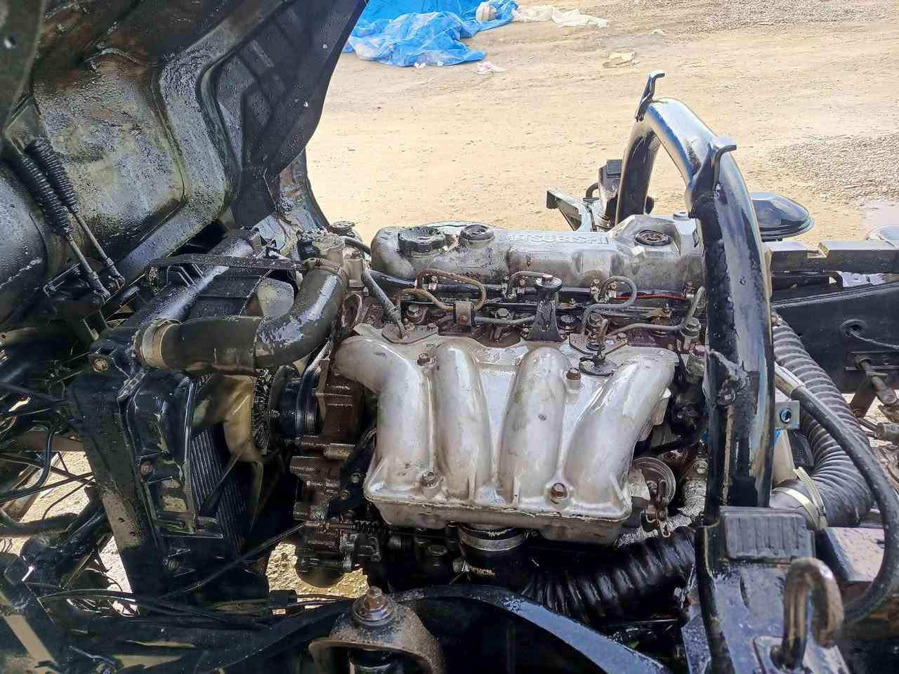 سلام عليكم كنتر للبيع موديل 95رقم المثنى سياره كلش نظيفه تحويل ثاني يوم للاستفسار الاتصال على الرقم ***********
