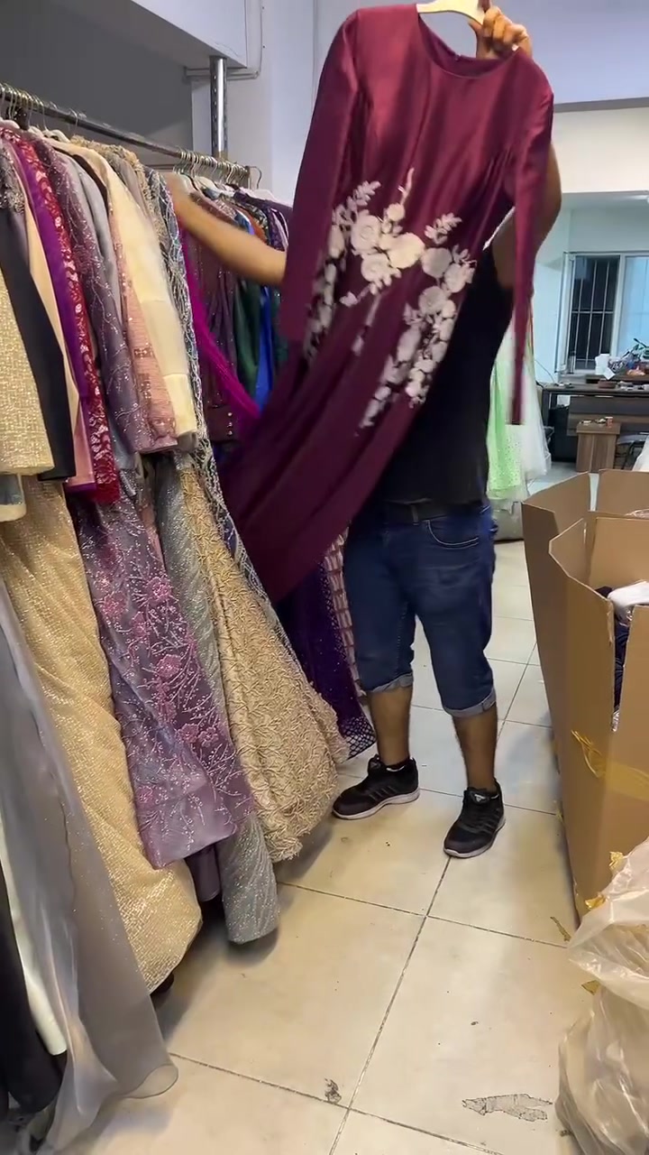 ✨️شروة فساتين سهرة محجبات 
✨️سيريات نضاميه ومكسر 120قطعة
✨️السعر 13.50💲دولار للتواصل على الوتس👇
https://wa.me/+905377654036
✨️باقي شروات نسائية عتلجرام 👇👇
 https://t.me/+XS39drRC2kc3MWVk
شروات نسائي على كروب وتس اب👇👇
https://chat.whatsapp.com/Dc1aa6DXSMt5p0D5IXjeJb


**إذا كنت صاحب هذا الإعلان وتريد حذفه لأي سبب، رجاءا أرسل رسالة إلى الدعم الفني**