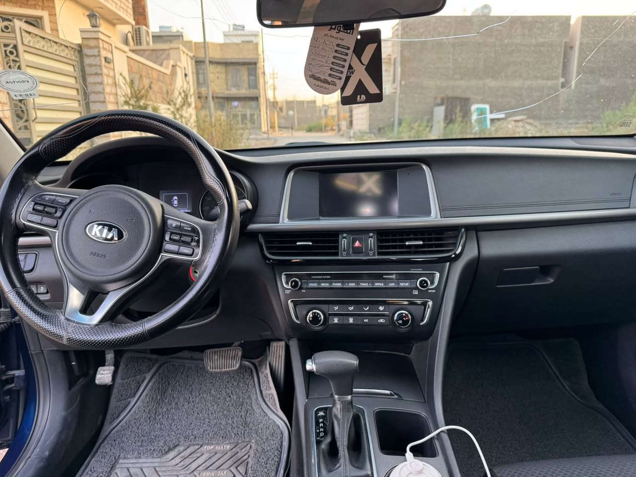 للبيع
اوبتما 
2018
وارد امريكي
ماشيه 72
رقم اربيل تحويل مباشر
محرك كير مكفولات
تاير صدر خير من الله
موصفاته  نص فول 
سياره مكفوله
السعر ١٣٥ وبيه مجال

***********
