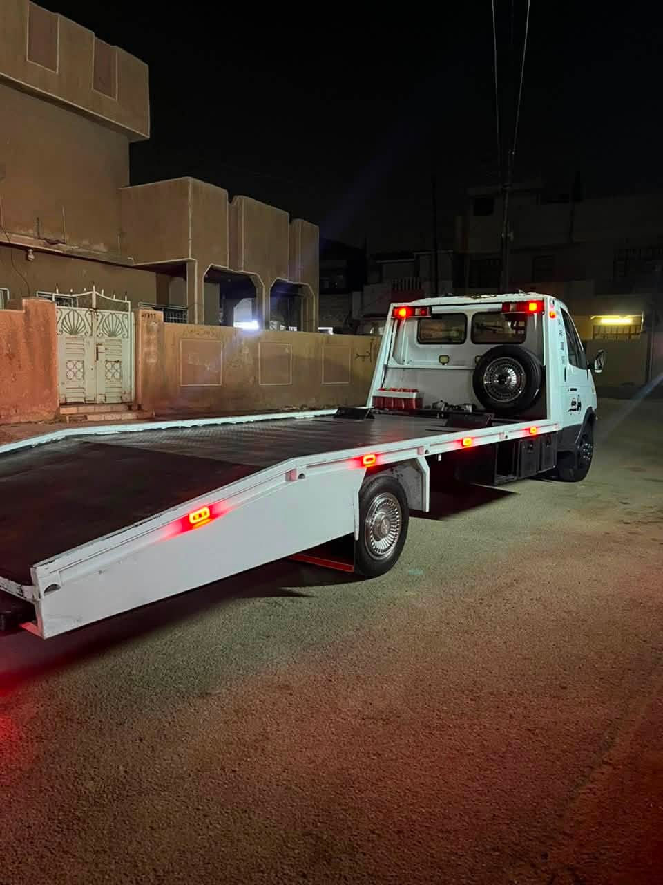السلام عليكم 
للبيع كرين فولكه روسي موديل 2003سياره كير ومكينه واكسل جديد تحويل ثاني يوم مكان السياره البياع حي الصناعي 
السعر/65وبيها مجال 
رقم صاحب السياره
***********
