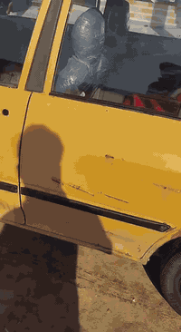 سلام عليكم سايبه للبيع موديل 2012 رقم احمر بيه بس الرابع يفلت كير ومكينه خير من الله جاهزه السعر 11 ورقه وبيه مجال الرقم ***********
