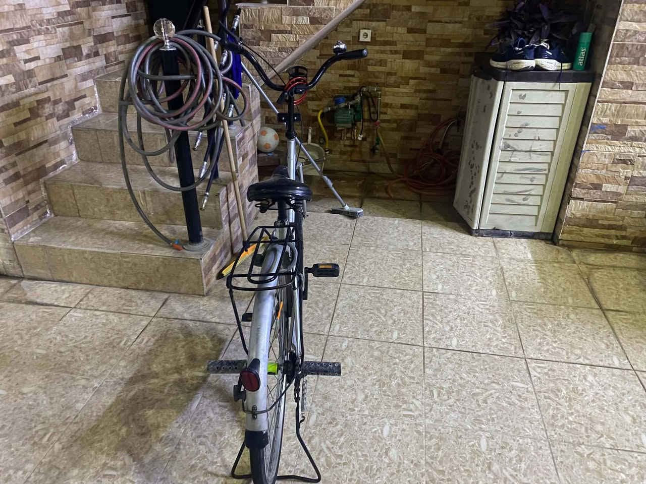 يبايسكل للبيع حجم 16ياباني سعر 90العنوان اربيل كرك ژيان قرب قصر مام جلال الرقم ***********وتساب
