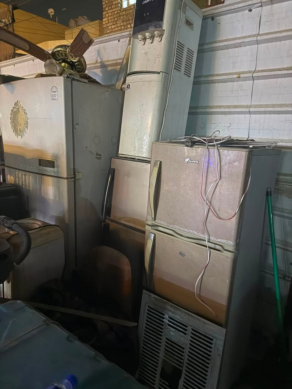 أغراض متنوعةثلاجات غسالات كاونترات مجمدات برادات ماءنضيفة وبأرخص الأسعار الزعفرانية الاربع شوارع قرب داءرة المجاري قرب اسواق احمدمجاور مولدة محمد الكناني***********
