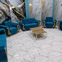 كنب • حسب الطلب • مقاعد