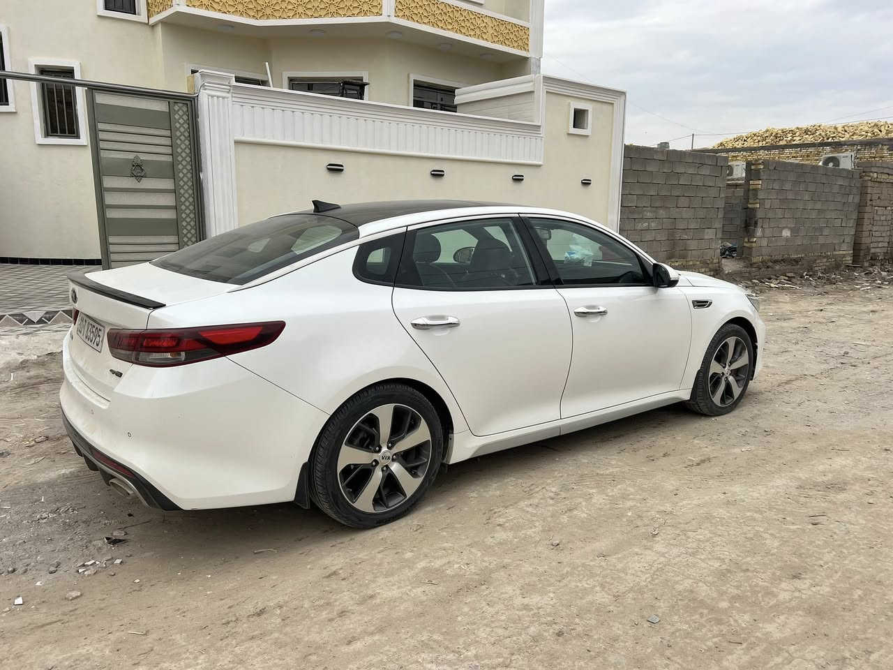 كيه أوبته للبيع موديل 2016 كفاله عامه جي تي لاين فول مواصفات 5كامرات حساسات امامي خلفي  جانبي بصمه بصمت أبواب شفتات تحكمات كأمره دواره شاشه بلاد هاند بريك دكمه  كشنات جلد كشنات تدفه تبريد تبريد قطعتين مري شفط  بردات خلفيه بلاد بنرامه رقم بغداد دولي تحويل ثاني يوم محرك 2400 
المكان الناصريه الإسكان الصناعي  
الرقم *********** 
السعر 175 قفل
