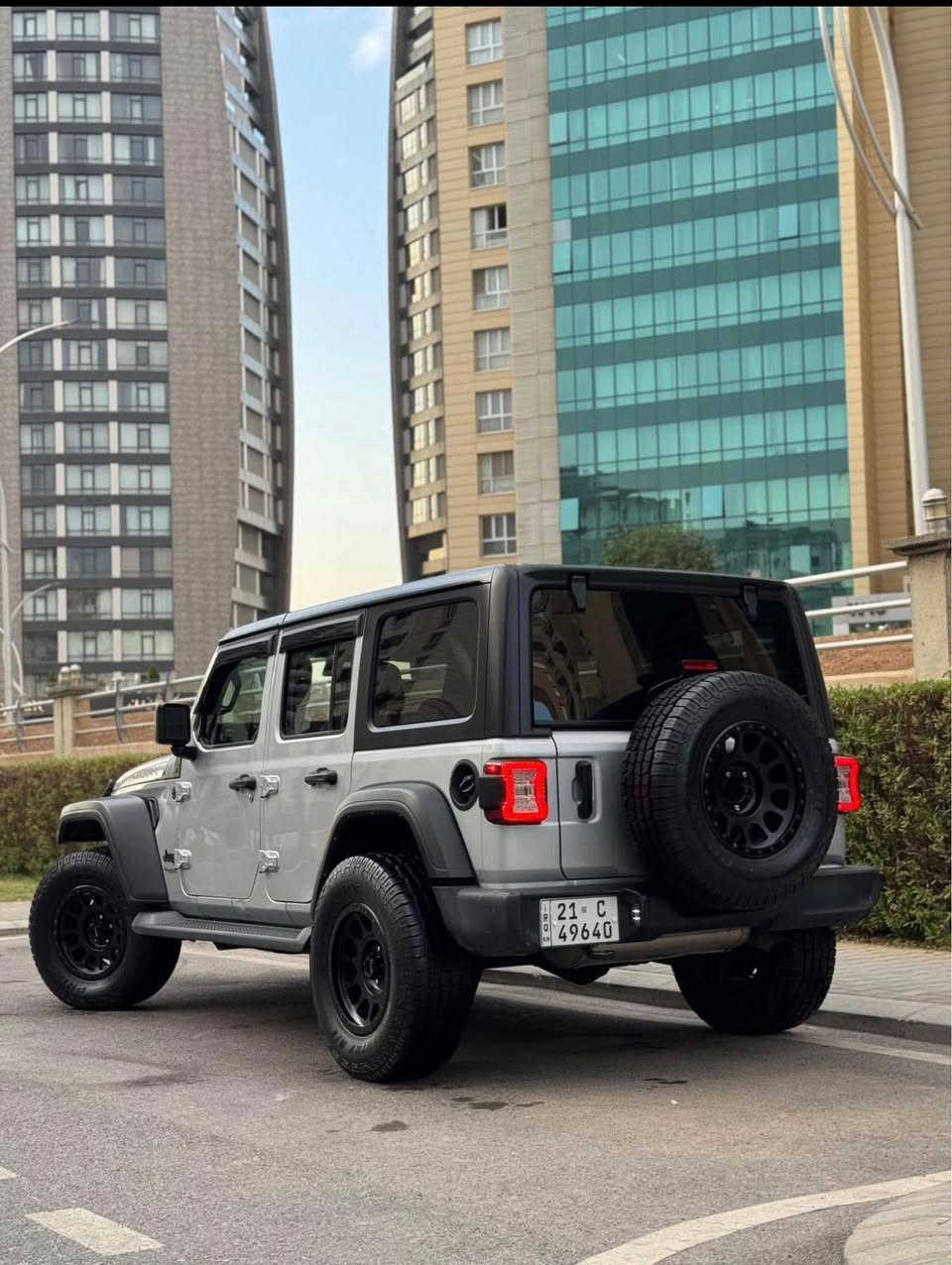 Jeep wrangler 2022 unlimited 
جيب رانكلر 2022 V6 انليمتيد 
كامل محول روبيكون 
دخول ذكي 
بسمة 
شاشة كبيرة 
بدون دواخل
ايرباك بس ستيرن 
ماشية 27 مايل 
سعر جوه كل السوك235 قفل ورقة 
صبغ بس حواف الجامة امامية 
بونيت جاملغ مبدلات بيلادي شريكة 
مكاني اربيل أربيل, العراق


**إذا كنت صاحب هذا الإعلان وتريد حذفه لأي سبب، رجاءا أرسل رسالة إلى الدعم الفني**
