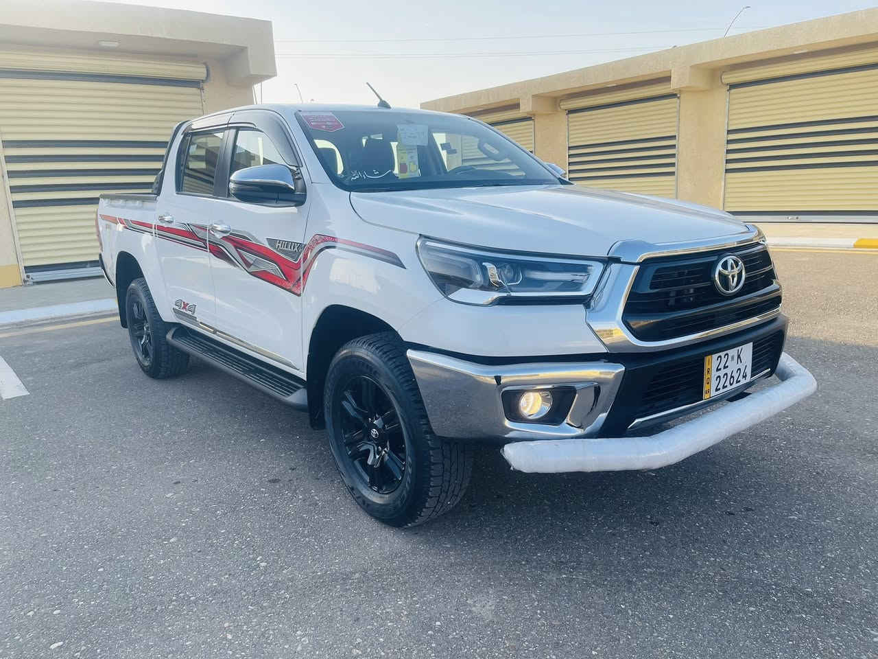 السلام عليكم 
للبيع 
تيوتا هايلوكس 
2025 جيهان 
فور ويل
ماشيه 8 الف بوضع الزيرو
مكفوله من الجكه 
ضايفين عليهه ويل كب بلادي 
رقم أربيل تحويل او وكاله
سعرها 323 وبيهه مجال 
الاستفسار ***********

معرض سالم التجاري/الانبار/حديثه/الحقلانيه
قرب محطة تعبئة وقود الحقلانية
