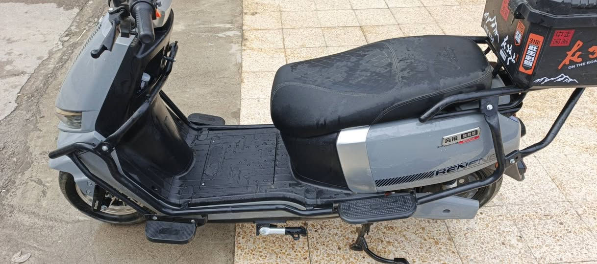 مطور شحن مستخدم شهرين نضيف سرعه ٧٢ حقيقي اربع سريع بي رجع بك سعر مليون ١٠٠بي مجال قليل مكان موصل حي المصارف رقم *********** واذا مو شاري لا تعبني
