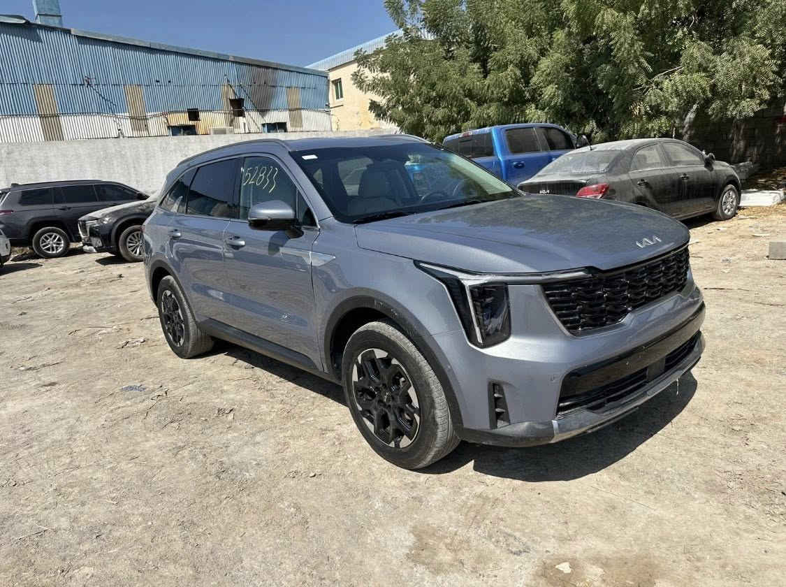 للبيع سورنتو 2025 فول عده الفتحه داخل ابيض فائه S حادث صبغ بنيد وجاملغ خلفي ايسر السياره بصمه جلد كشنات كهرباء كشنات تدفئه حاسا امامي وخلفي اشاير بلمري داخل ابيض محرك 2500 السعر 185 واصله بصره بدون كمرك 
*********** ابو كيان
