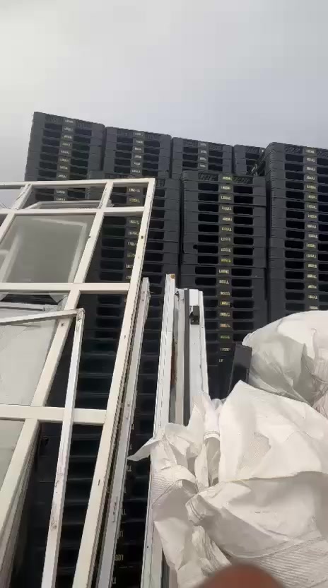 عدي سكيب حوالي 3000 قطعه وزن 8.5 كيلو 
للتواصل ***********
