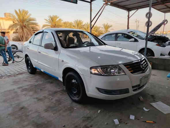 سني موديل 2008 كير اوتماتيك 
كير محرك شرط 
تدفئه تبريد شرط 
تخم تاير جديد 
شاشه كاميرا شغاله 
ضرر قطعه وحده ومبدله نفس الون 
سعر ٩٤ وبيها مجال بسيط 
***********
