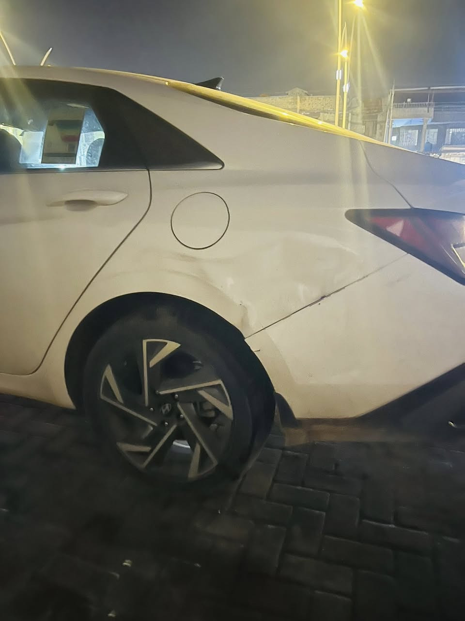 السلام عليكم للبيع سياره انتر 2024 ماشيه 47سياره حره مشروع وطني السعر192وبيه مجال   ضربه بل جاملغ خفيفه رقم الهاتف ***********مكان البصره الحيانيه
