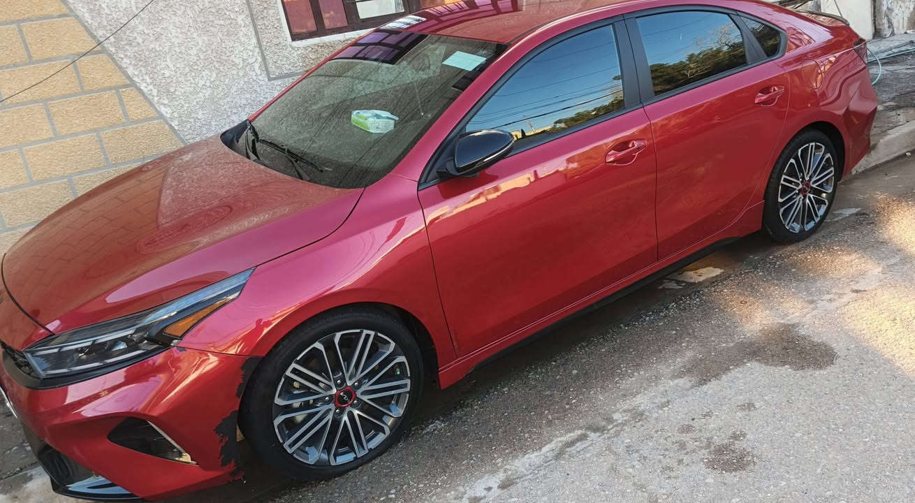 السلام عليكم
فورتي GT تيربو
 موديل 2024
تشغيل عن بعد 
رادار امامي خلفي
وباقي المواصفات المعروفه 
ماشيه ١٢ الف ميل وقابله للزياده
حادثه مرفق بلصور
رقم بغداد بأسمي
صبغ فقط بنيد وجاملغ فقط
السعر ١٧٠
***********
