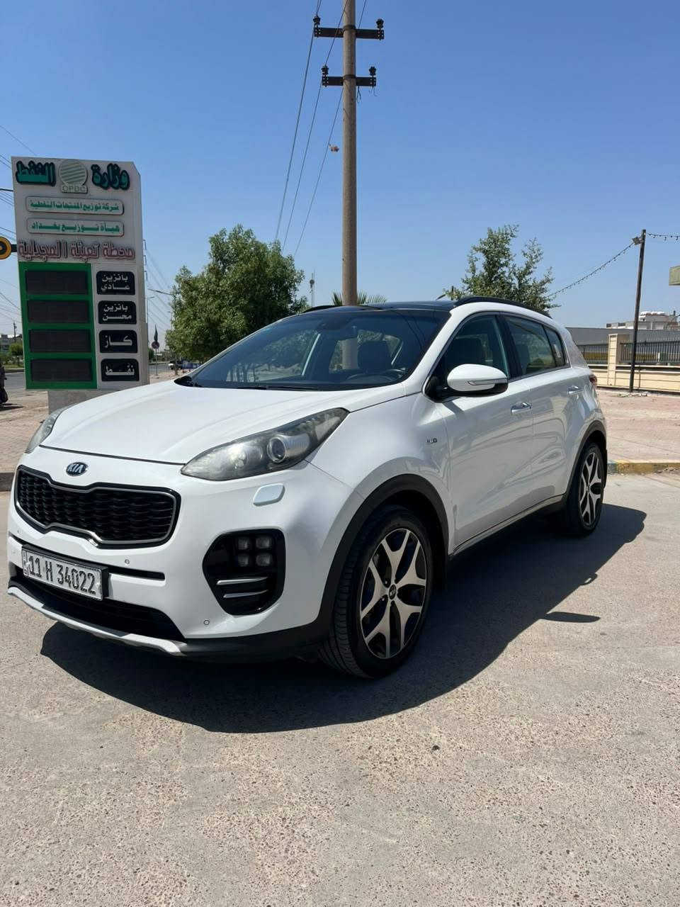 .
كيا سبورتج موديل 2018 وارد ايراني سبشل اوردر مواصفات مميزه جداً

رقم بغداد مكينه 2.4L ماشيه 140 الف كيلو  دفع رباعي 

 
المواصفات 🔰

فول GT LINE 1/1 🔰
ويل 19 + بصمة  + زراك لايتات + لايت زنون بلادي دوار
لد نهاري + تبريد وتدفئه مقاعد امامية +تدفئة مقاعد خلفية
تدفئة ستيرن + ستيرن رياضي حرف D  + شاحن واير ليس 

فول حساس امامي + خلفي + كامرة دوارة مع شاشة لمس  
تبريد قطعتين مناخ منفصل + بنوراما +شفتات تسارع 
حساسات ضغط الاطارات  +فول تحكم ستيرن + كروس سرعة

مانع انزلاق + مانع انحدار +اوتو هولد (توقف ذاتي )
اوتو لايت + اوتو ماسحات 
انظمة قيادة (سبورت ايكو  اعتيادي ) + سايد بريك بصمة

تعتيم ذاتي (اوتو ديم) + اناره ترحيب باليدات 
جنطة كهرباء مع متحسس للسائق فتح تلقائي
مري شفط + اشاير مري

ملاحظه 🔻

السياره فقط رصعة بالجنطة وشخط موضح بالصور 
باقي السياره مكفول 🌀

📍 مكان السياره / بغداد - الغزاليه

📞 رقم صاحب سيارة ***********
السعر 173
