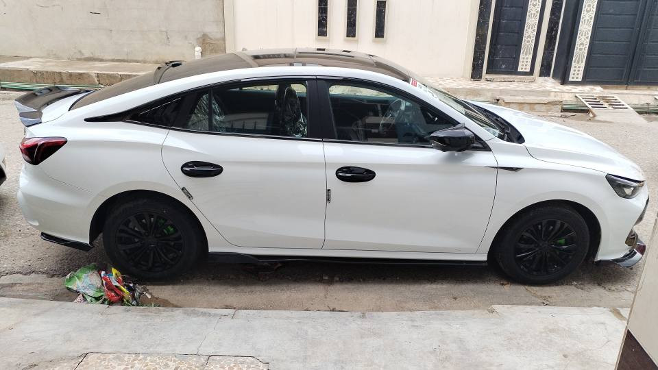 ام جي موديل 2025 ماشيه 10 بيها قطعتين تبديل اصلي بلادي خليجي الضرر مال تحميل باسمي شرط الوكاله والتحويل رقمها اربيل فول مواصفات اعلى فئه مصروف عليها تزويد اكثر من 10 ورقات داخل وخارج تجي وشوف بعينك شاشه كار بلاي مكان السياره موصل حي السماح السعر112 قفل من الاخير)(***********)
*********** موصل, نينوى
