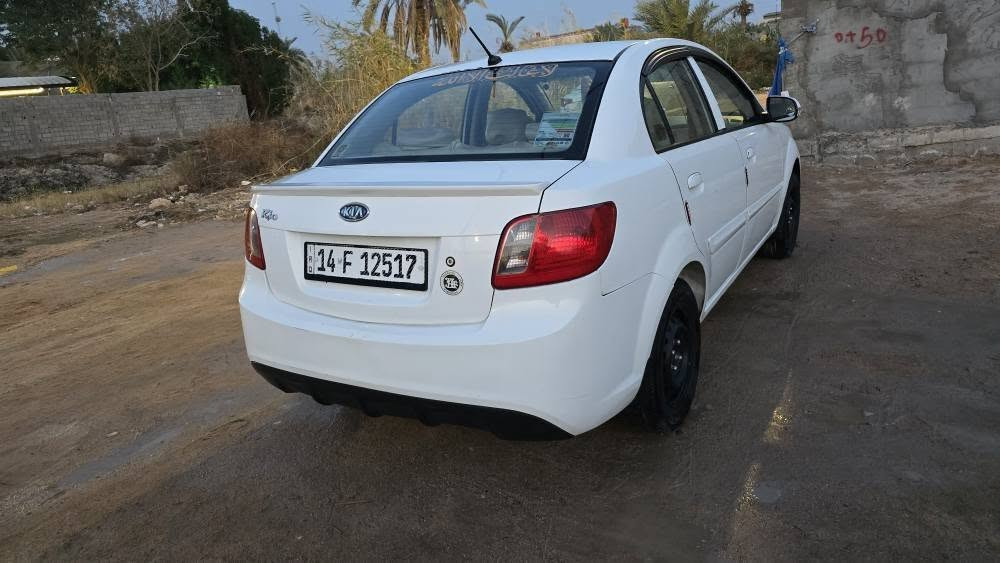 كيه ريو 2012 بسمي كير ومكينه تمام حداده جديده  سعر 90 وبيهه مجال قليل مكاني البصرة
ابو صخير  مراوس او بيع
***********
*********** البصرة, العراق
