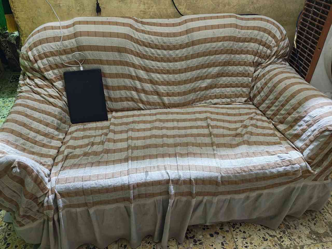 سلام عليكم تخم للبيع سعر 90 وبي مجال / بغداد 
رقم ***********
