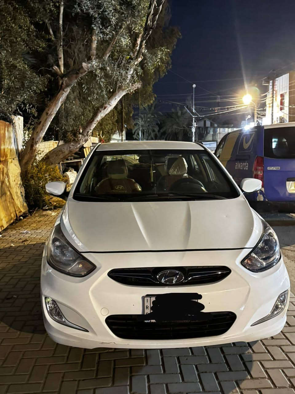 الموديل: 2015
🔹 النوع: وارد خليجي
🔹 الرقم: بغداد (إنكليزي)
🔹 الممشى: 48 ألف كم حقيقي

✨ المواصفات:

 • تحكم ستيرن
 • تحكم مرايا
 • شاشة سستم + مسجل صوت ممتاز
 • دواخل نظيفة جداً
 • أرضية جلد
 • فول مواصفات عدا البانوراما

🛠 الحالة:

 • السيارة معتنى بها جداً
 • فقط قطعتين باب السائق + صبغ 
مامتواجد عل نت  
السعر 115 

📍 الموقع: بغداد – الشعب

📞 للاستفسار:
***********
