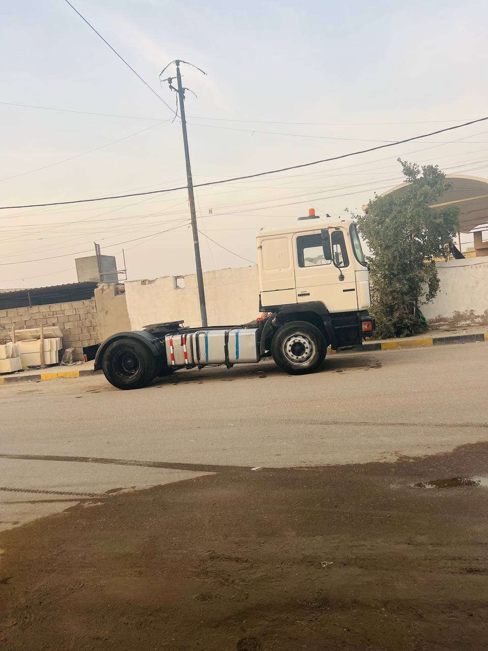 السلام عليكم مان صقر  تنكر للبيع مديل 1995  سنوية منتهية  3لوحات  رقم بصرة سعر 75 ورقه بيهه مجال  
الاستفسار ***********       ***********
