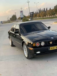 1992 BMW  525 گێر عادی  گێر مەکینە ئەکس سەوت دوکەڵ بوخار بەشەرت  دوجام...