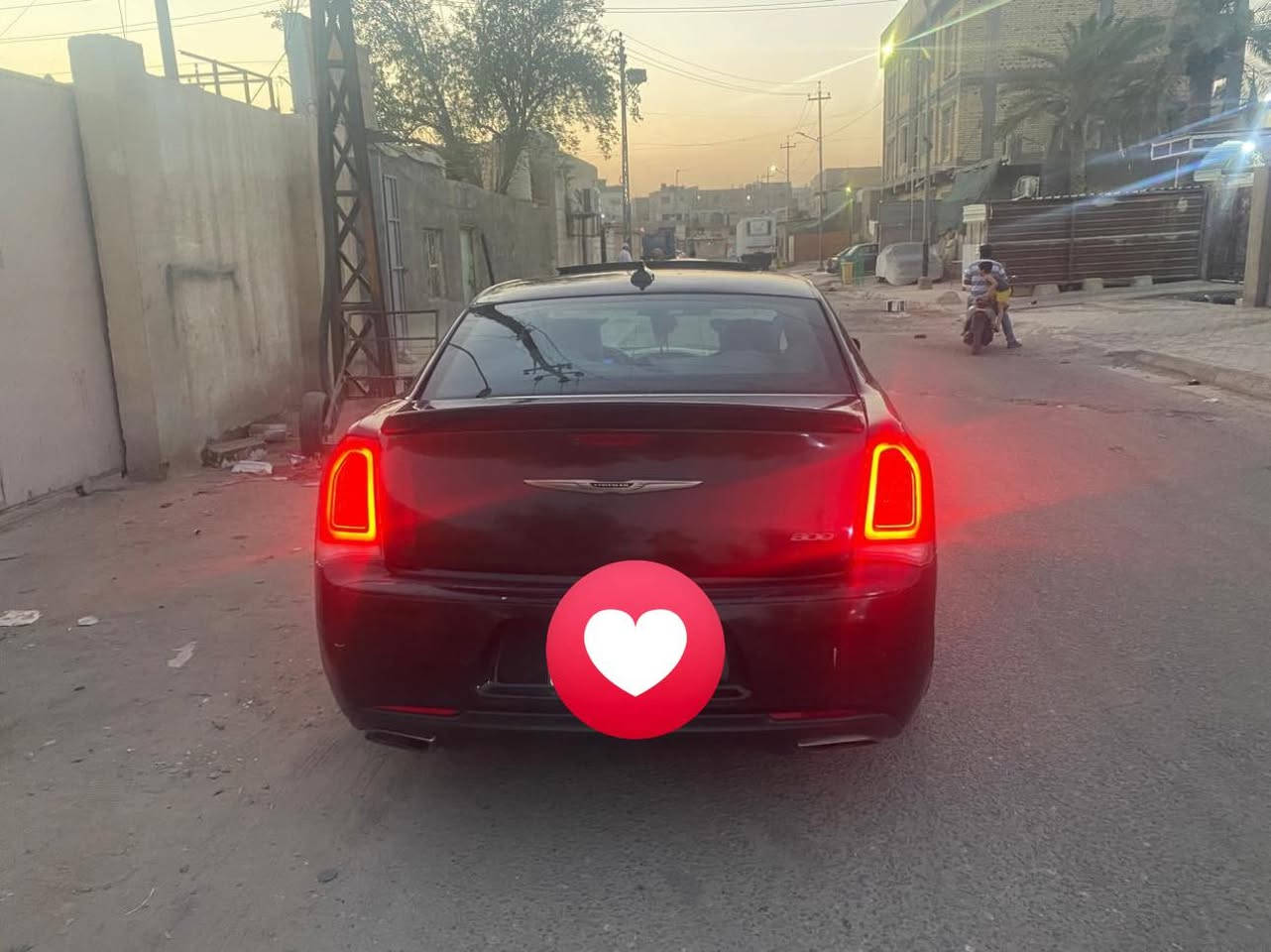 سلام عليكم من رخصه الادمن مكلف بنشر الشراي يتصل،،،، أوباما ٢٠١٧ اصل سياره فول الفول حادثها مدكر الخلفي والباب وره سايق وربع من القماره من امريكه سياره مكفوله من الغود أو الكص او ايرباكات كلهن سيلمات 
جاهز من كلشي المواصفات فتحتين بنرامه شفتات ستيرن كشن حضن نقطه عمياء حساسات امامي وخلفي مكينه ٣٦٠٠  مكينه نظيفه تخم تاير سياره مصبوغه صبغ عام الجماليه اثر جراد 
او هاذ رقم راعيها ***********
السعر ١٥٨ وبيها مجال قليل للشراي بيع مستعجل
خوان انا مكلف بنشر هاذ رقم راعيها بي واتساب
