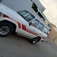 للاندكروز ٨٩ للبيع بلاد تبريد شغال السعر ٧٥  ما متواجد خاص رقم 0776228...