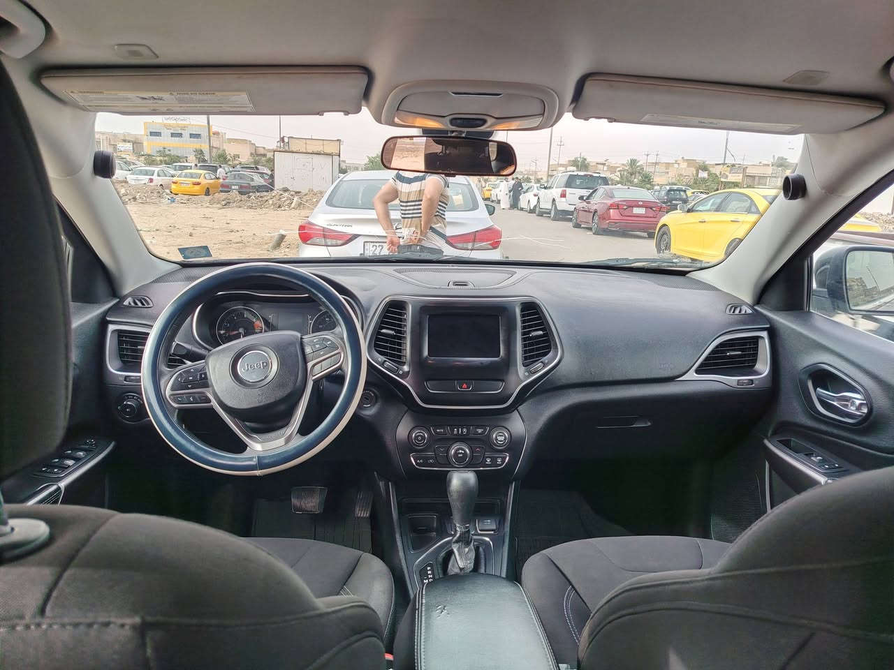 السلام عليكم
جيب شيروكي 2019
4 سلندر 
فئة لاتيتود 
ضرره چاملغ ايمن وحافة البنيد وبارد بالجاملغ الخلفي 
السعر 115 قابل للتفاوض 
بيع او مراوس ب صالون 
الناصرية قضاء الشطرة 
***********
