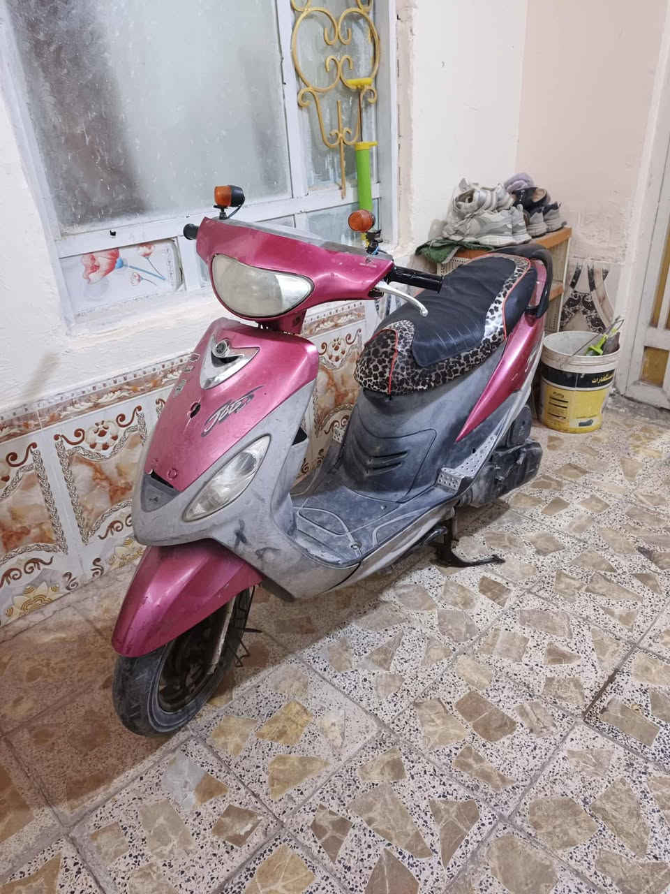 السلام عليكم ماكس منغولي للبيع كهربائيات سلف هندر لايت بگ لايت اشاير رباعي كامله ستانه نص وصفح كفرات بلاديه ختم واحد مشيهه حلو مكينه مفتوحه ولفات فقط صالنصه FM بس نقصهه كلجات اماميه ب 15 الف هنه وشدهن السعر 375 وبيهه مجال ***********
