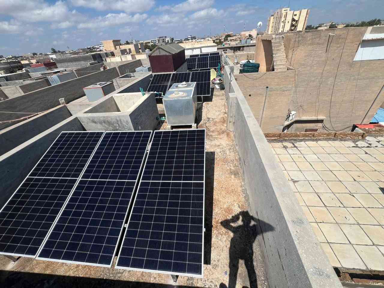 شارعت كوادرنا لتنفذ منضومة لهذا اليوم
دكتور علي 
تكريت حي الزراعة 
الواح620 واط عدد 12
بطاريه 16KW 
انفيرتر 12KW
AP 65
تنصيب ألواح الطاقة الشمسية ليس عملًا ميكانيكيآ فقط
بل هو مهمة تعتمد على خبرة الكادر، دقة التنفيذ، وفهم حقيقي للمنظومة من حيث المواد الرصينة

الكادر المحترف هو من يضمن: الاستفادة القصوى من الطاقة، استقرار الأداء على المدى الطويل، تقليل الأعطال ورفع كفاءة الاستثمار.

في شركة رياض المنيف واخوانه لحلول الطاقة الشمسية   نؤمن أن قوة أي منظومة تبدأ من الأيادي التي تنفّذها، ولهذا نعتمد على كادر متخصص يعمل وفق معايير مدروسة في كل مرحلة من مراحل التنصيب.

لأن الطاقة النظيفة لا تتحقق بالصدفة…
بل تُبنى بخبرة بشرية حقيقية.

للاستفسار والتواصل المديرالتنفيذي أستاذ رياض
📞 ***********
      ***********
https://www.facebook.com/share/17jWrTtY8z/
في حالة وجود خلل اتصل واتساب وستحل مشكلتك على يد مهندس الكهرباء أستاذ خلف***********
المهندس الفني  ومدير المبيعات مهندس عبدالله المنيف الجبوري 
***********
فرعنا الثاني محافظة صلاح الدين قضاء بيجي منطقة البعيجي بأدارة استاذ وعد
***********
***********
فرعناالثالث ناحية القيارة دورالقاعدة الشارع العام مجمع الصالح التجاري
بأدارة محمد الصالح
***********

#شركة رياض المنيف واخوانه لحلول الطاقة المتجددة
