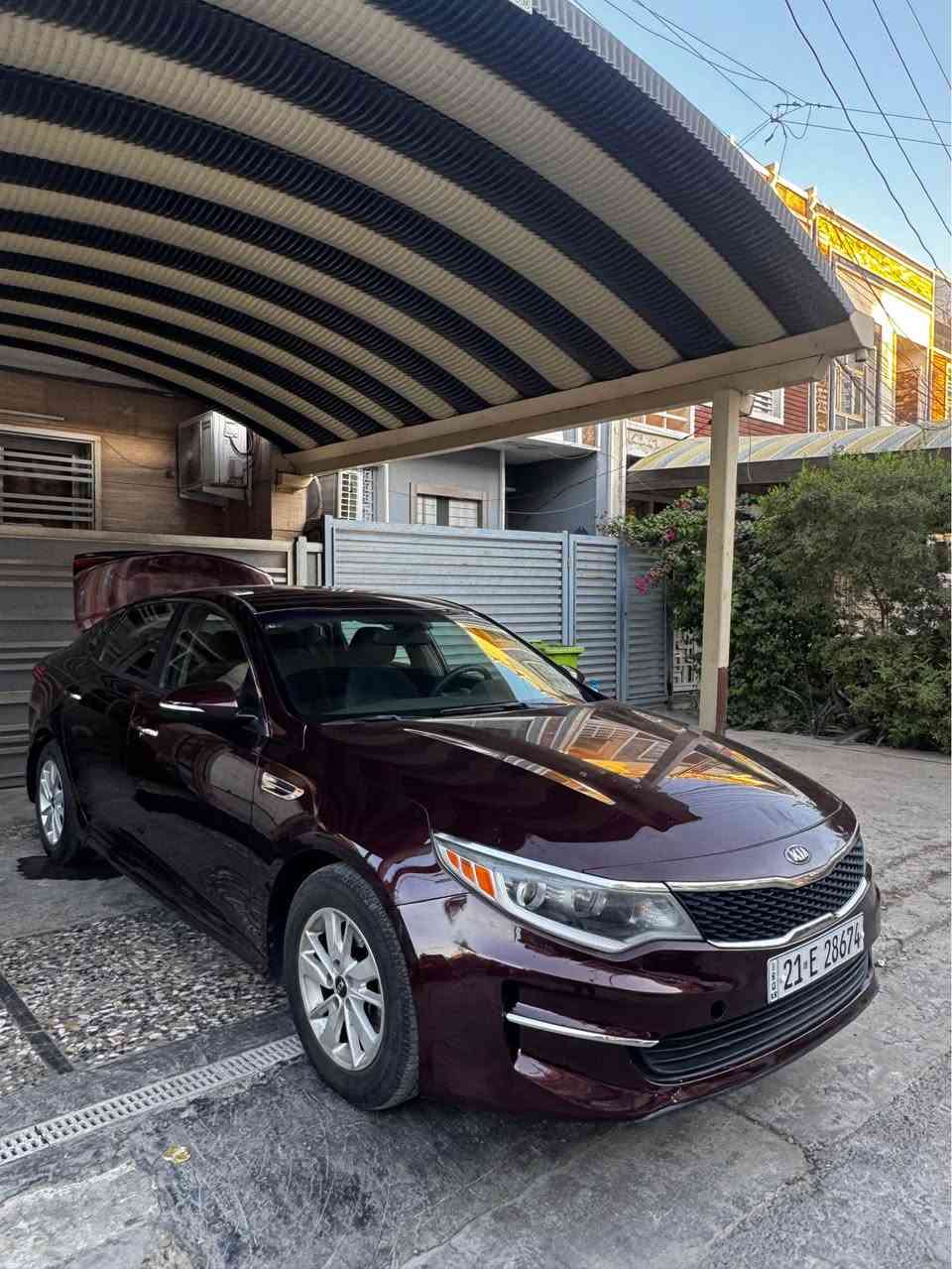 السلام عليكم اوبتما 2016 وارد امريكي لون كرزي مميز رقم سليمانية باسمي هزه وفحص وسنويه جديد حادثها جاملغ خلفي صبغ وباب سايق صبغ ومباوك ويا جاملغ الامامي شي بسيط بدون دواخل بدون ايرباك سيارة ماشية ١٢٥ ميل 
سيارة جاهزة 
مواصفات نص فول
محرك مجفت ع ايدي كير مكفول برغي ممفتوح بي شرط الفحص
السعر 122 وبيها مجال جداً بسيط حك الجية مكاني بغداد حي الحسين *********** بغداد, العراق
