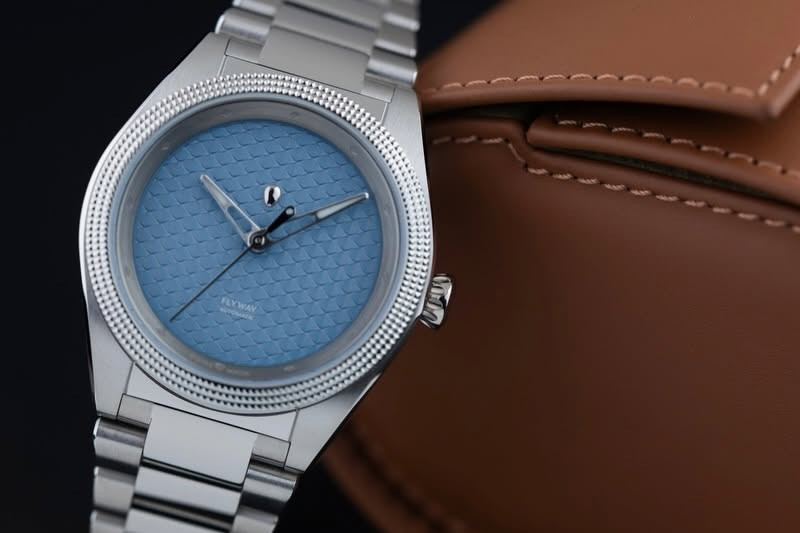 The Flyway Atlantic

A perfect arch inspired by birds’ wingspan, a world-first hyperbolic paraboloid sapphire crystal, elegant 36mm proportions for slender wrists, and a Swiss Made movement at its heart.

To learn more, visit our website.

#isotopewatches
#isotopeflyway
#flywayatlantic


**إذا كنت صاحب هذا الإعلان وتريد حذفه لأي سبب، رجاءا أرسل رسالة إلى الدعم الفني**