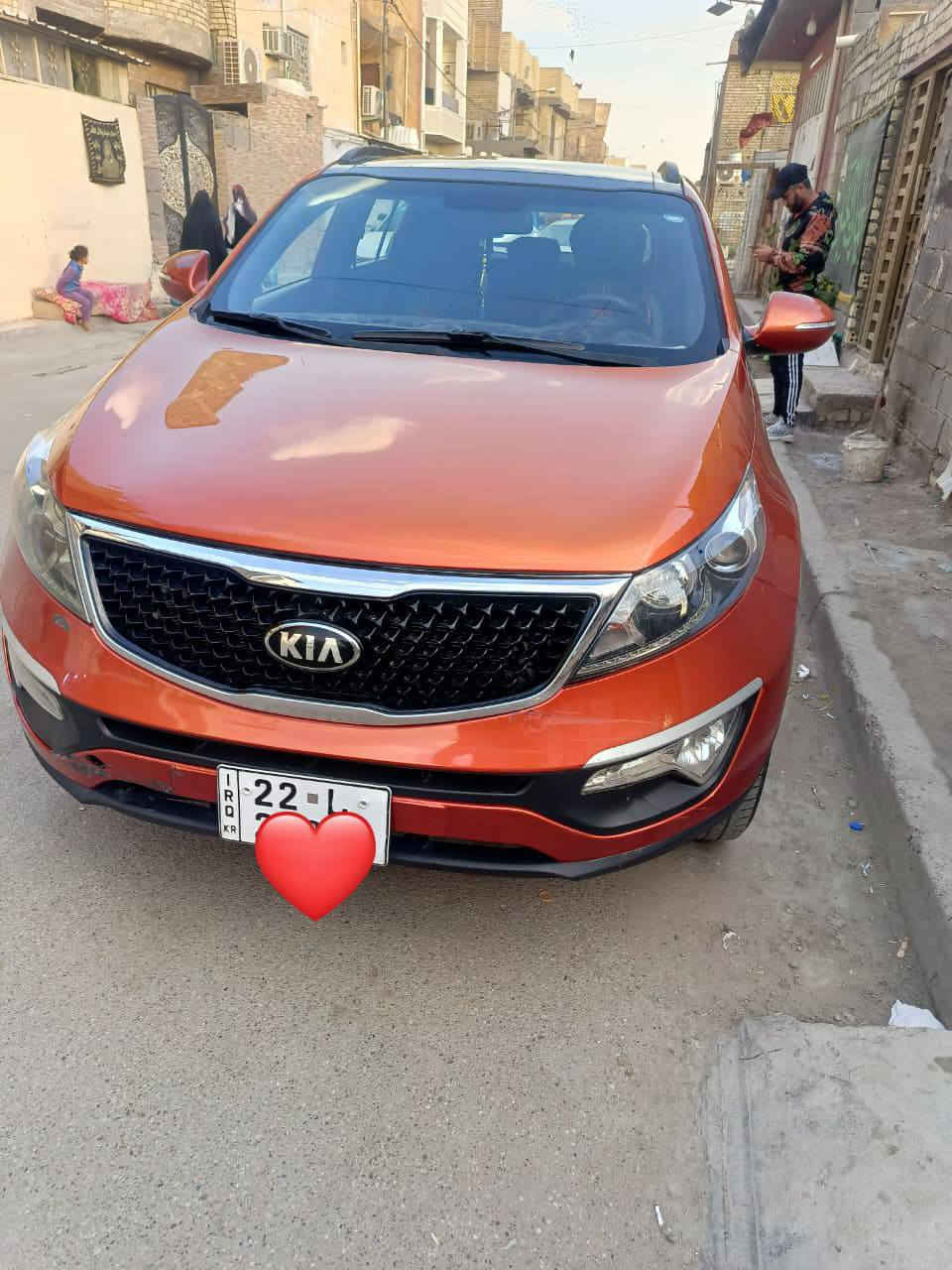 السلام عليكم كيا سبورتاج موديل 13 خليجي لون مشمشي مميز محرك 2400 دوش فول مواصفات بصمه ابواب بصمه تشغيل كشن كهربائي اشاير بالمري مري شفط حساس خلفي ويل كروم تبريد لمس نقطه عمياء كامره ابلادي بالمرايه الوسطية كشنات جلد ومخمل رقم اربيل عارضها 145 بيها مجال ملاحظه السيارة بيها باب الوره الصدر بي كلير فقط شرط الفحص مكانها بغداد مدينه الصدر رقم ***********   رقم الماني بسمي
